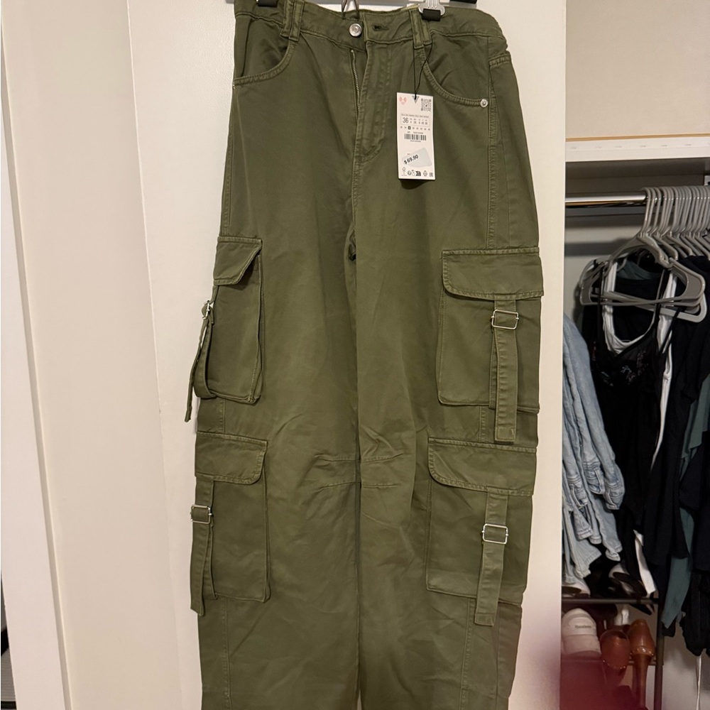 Zara Olive Cargo Pants